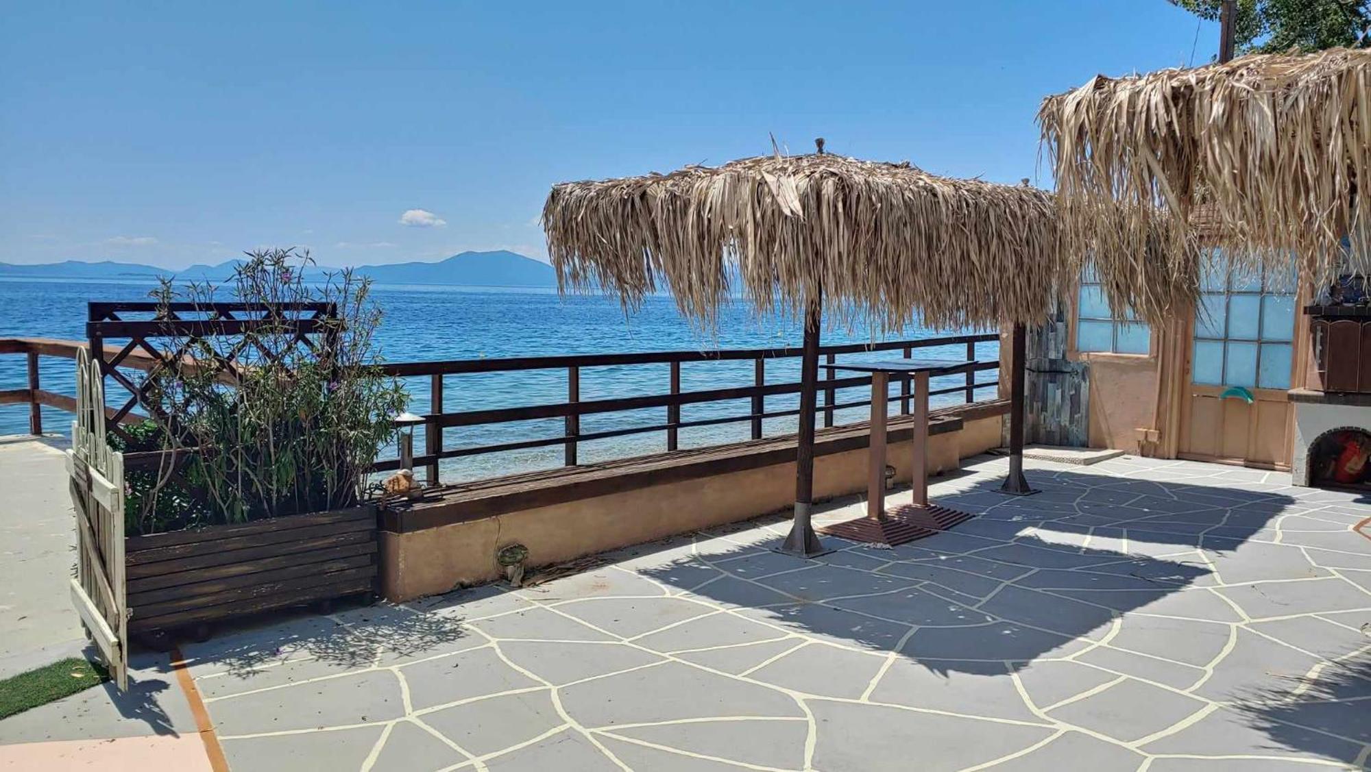 Stone Villa Inside Sea- Kids'Land Platanidia المظهر الخارجي الصورة